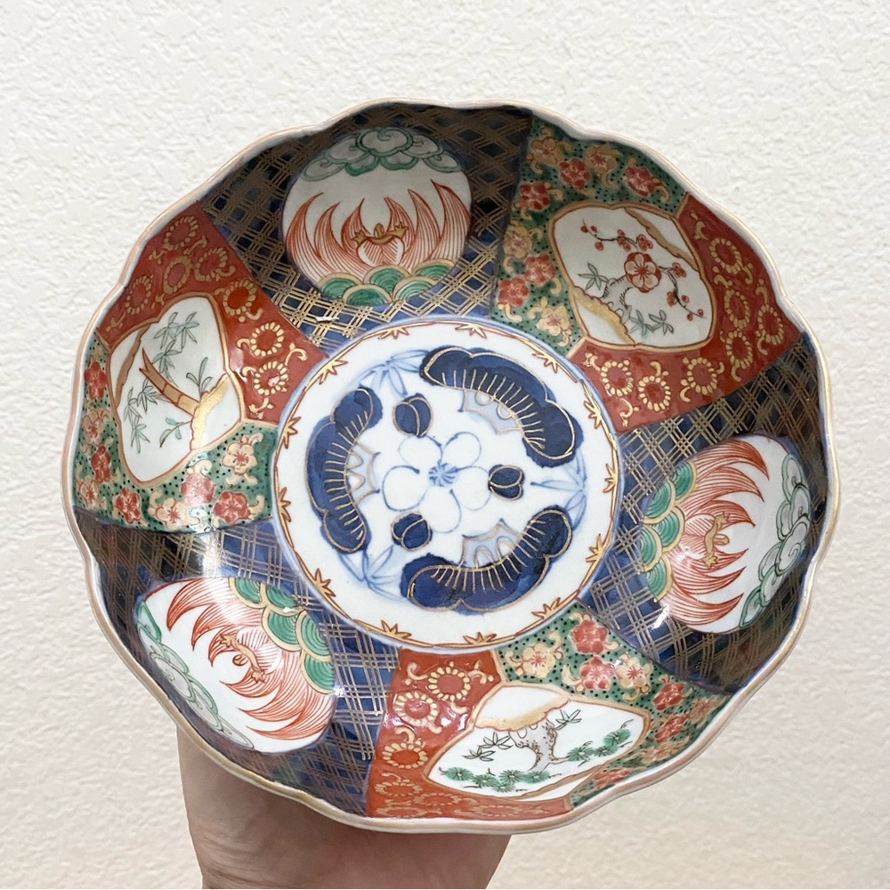 Vintage Unsigned IMARI Japan Blossoms and Trees Scene Decorative 7” Bowl